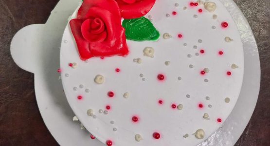 Vanilla Valentines Cake